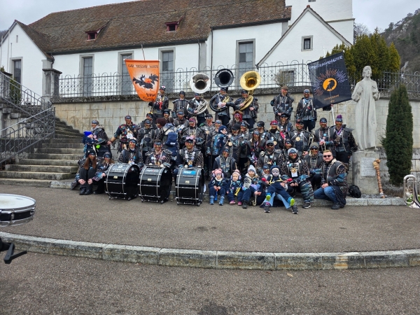 Kostüme zu Verkaufen 'mer tauche ab'