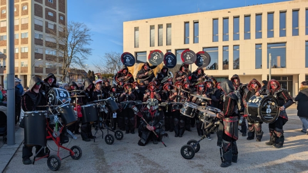 Motto: Wächter der Schatten